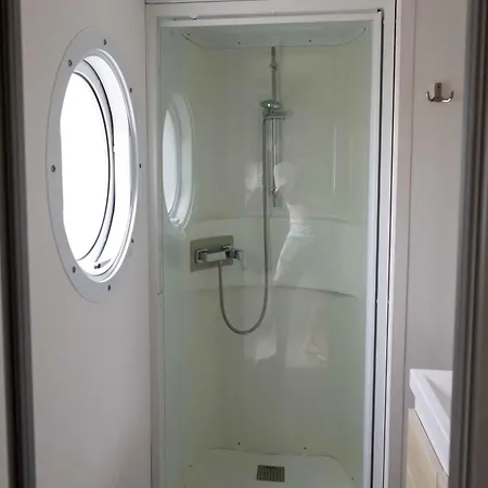 - En El Centro De A 200 M De La Playa * Laredo